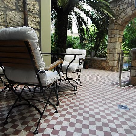 Central Athens Period House With Pool Exterior photo